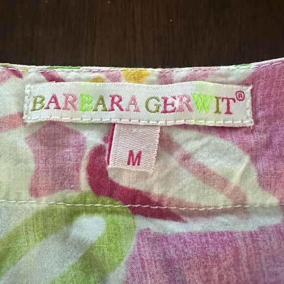 Barbara Gerwit floral tunic with bell sleeves. - Picture 3 of 4